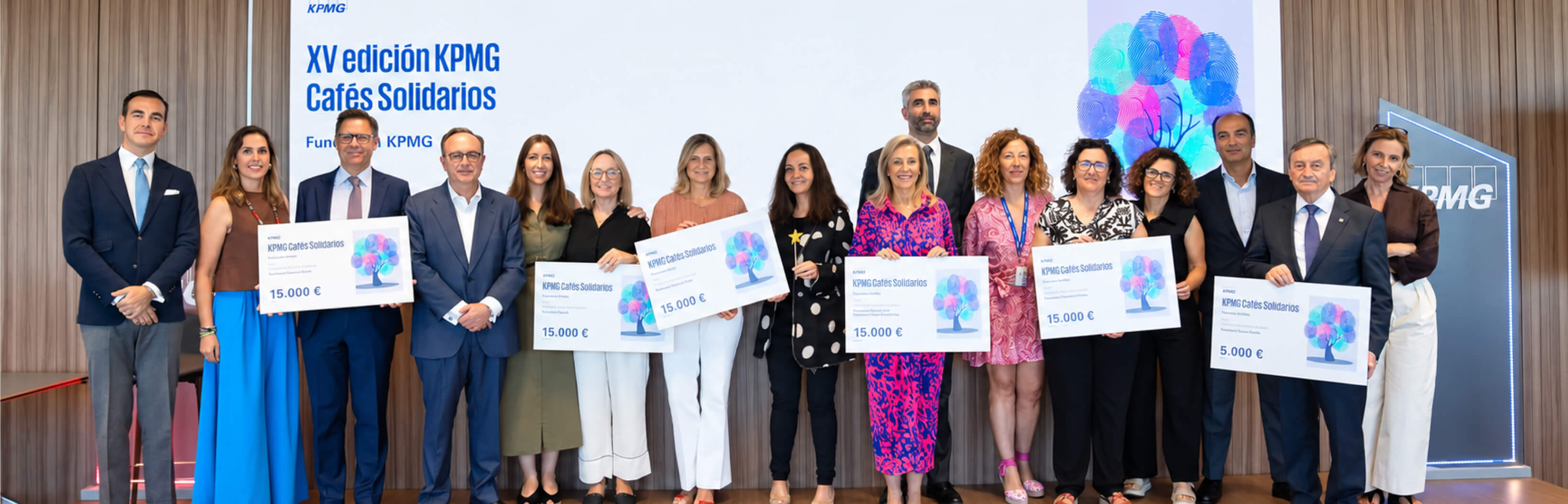 premio adela kmpg cafés solidarios